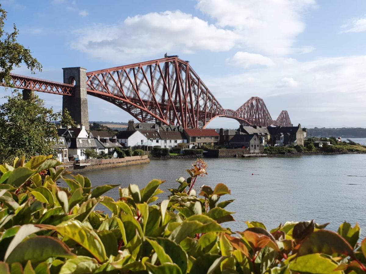 노스퀸스페리 Three Bridges Waterfront 빌라 외부 사진