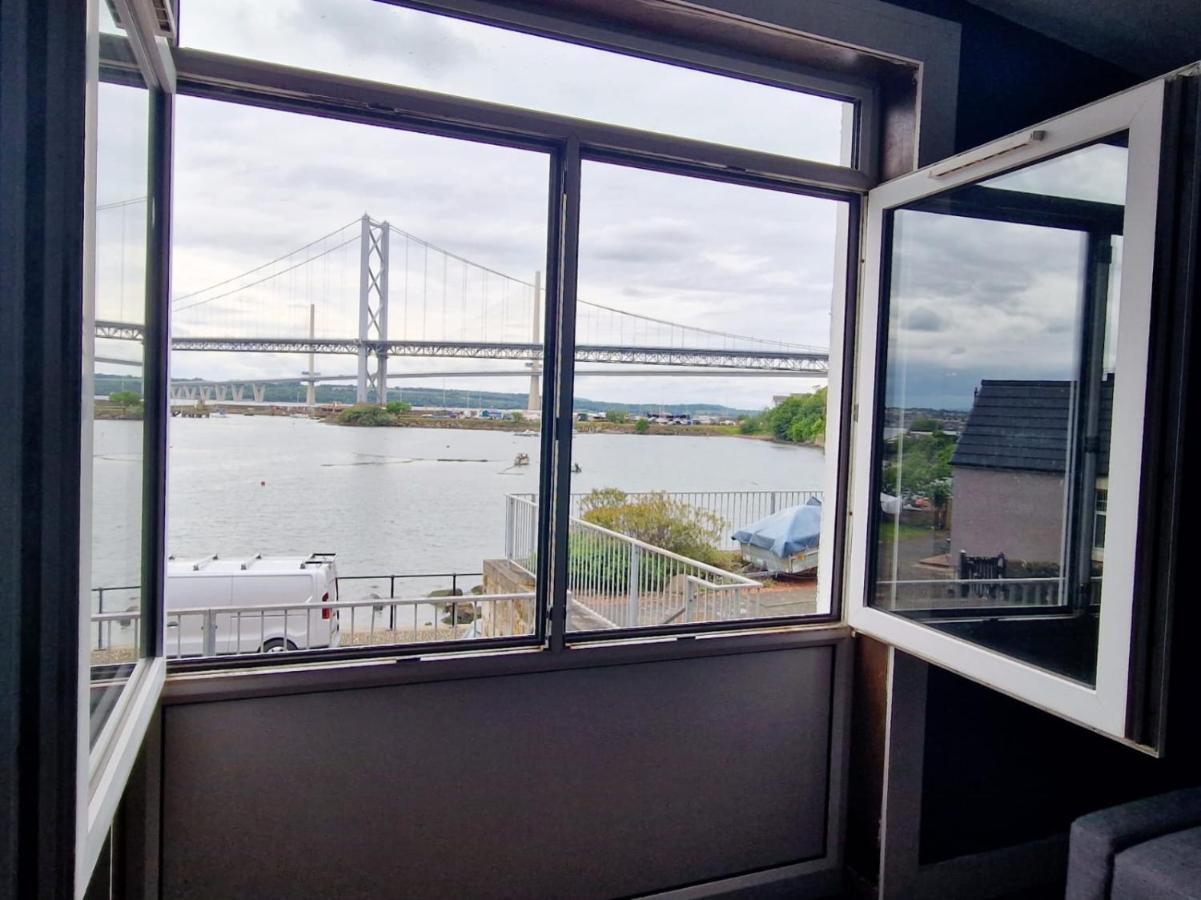 노스퀸스페리 Three Bridges Waterfront 빌라 외부 사진